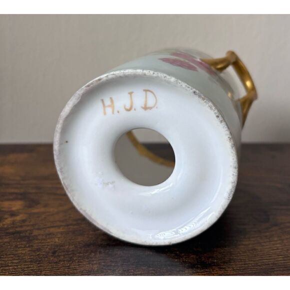 Vintage 1965 Handpainted With Gold Trim Porcelain raspberry planter - Picture 4 of 7